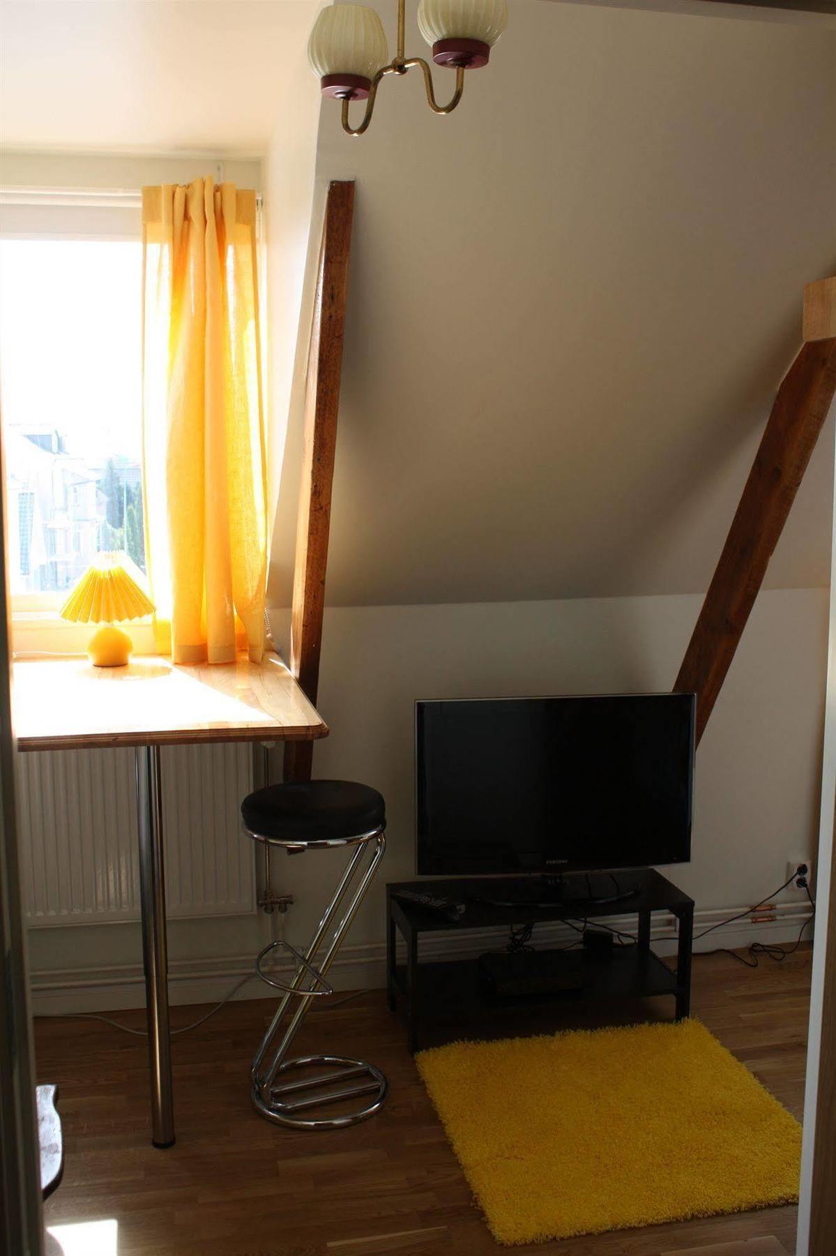 Design Hostel Mia Хельсингборг Экстерьер фото
