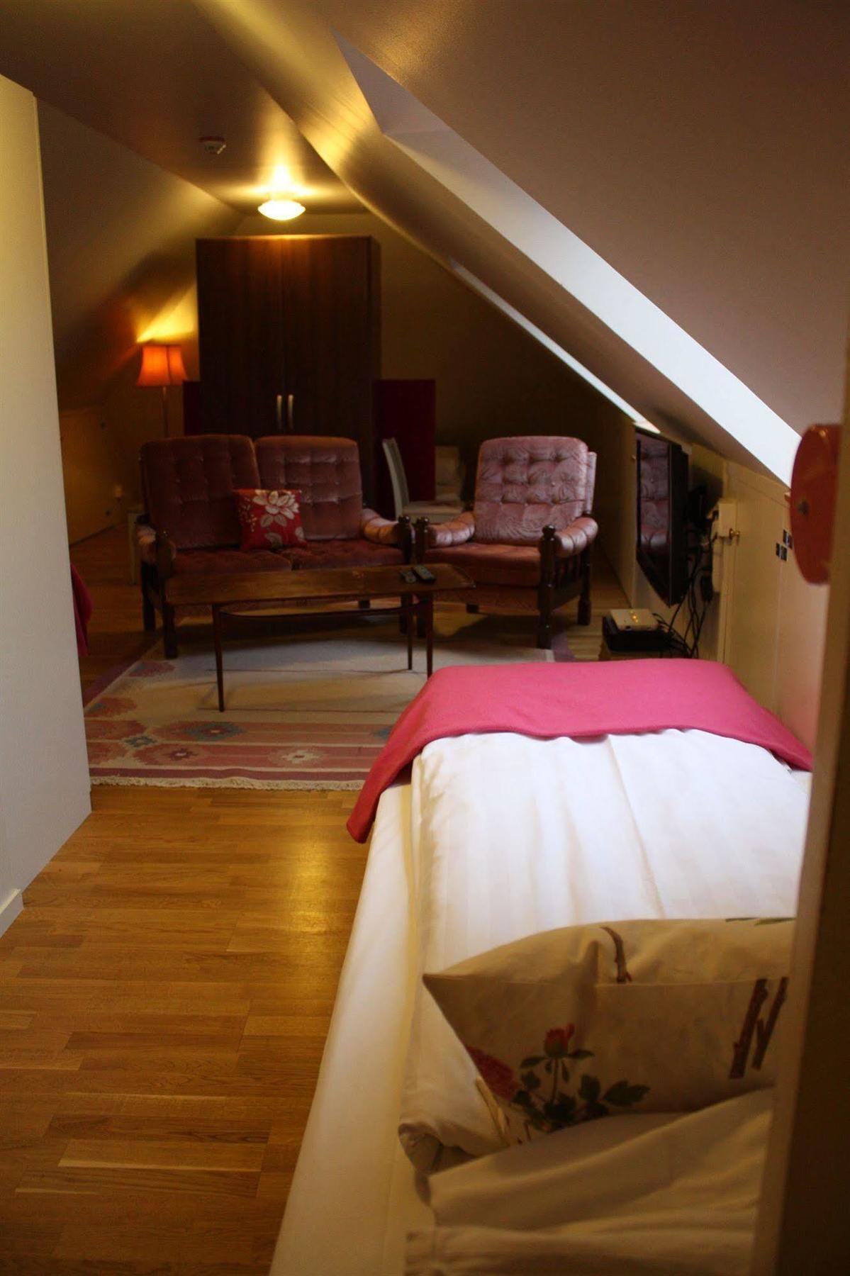 Design Hostel Mia Хельсингборг Экстерьер фото