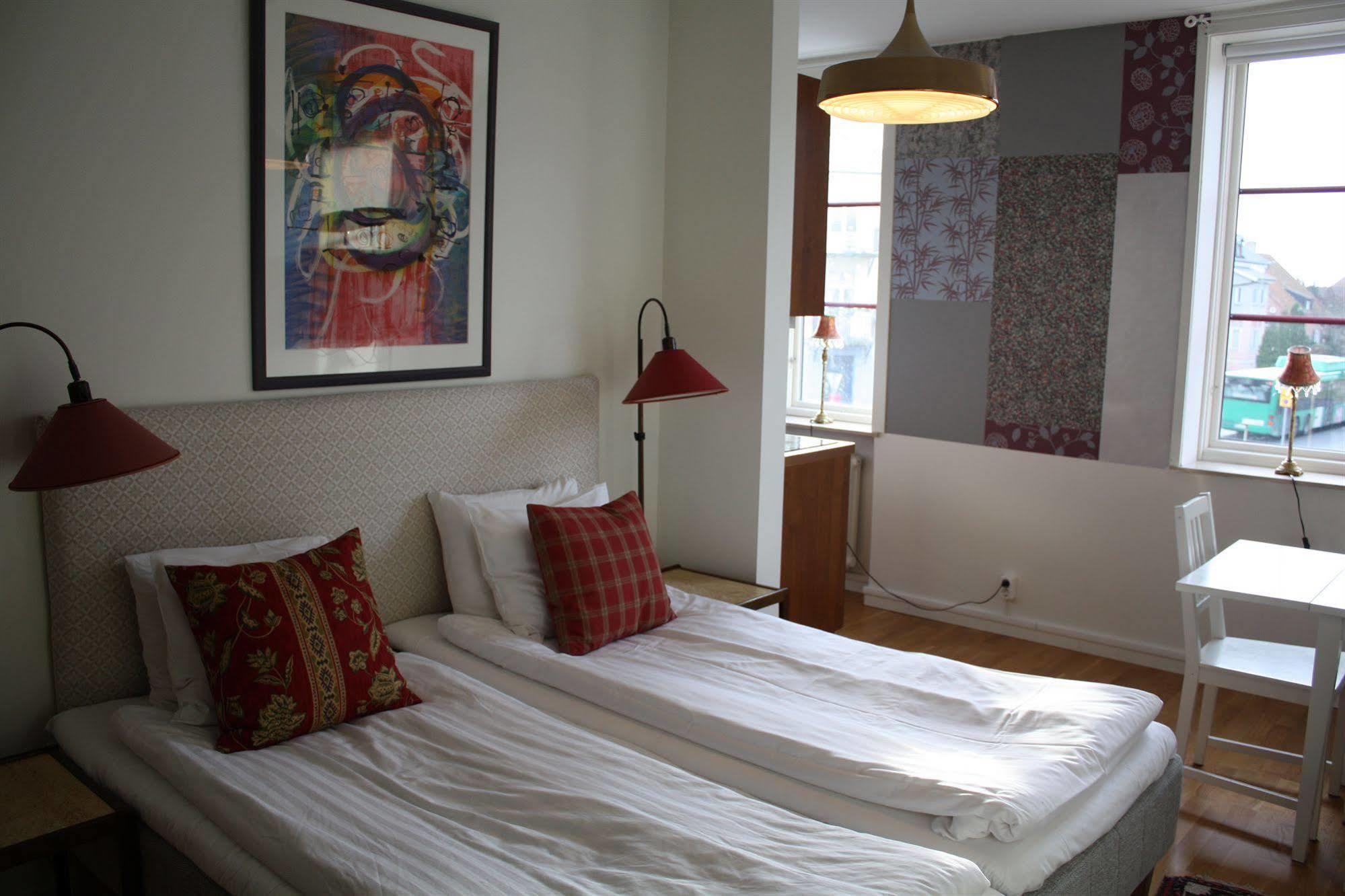 Design Hostel Mia Хельсингборг Экстерьер фото