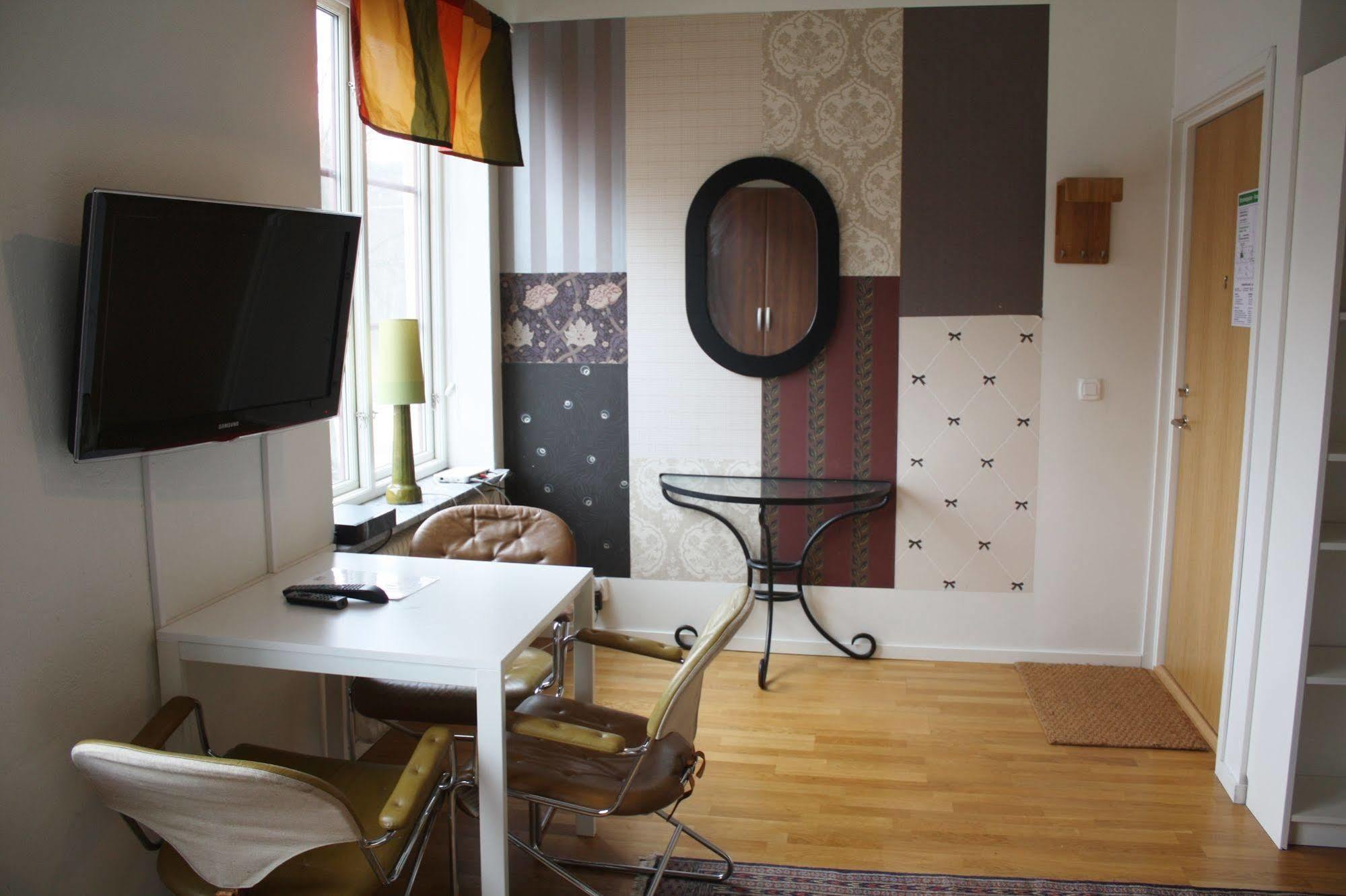 Design Hostel Mia Хельсингборг Экстерьер фото